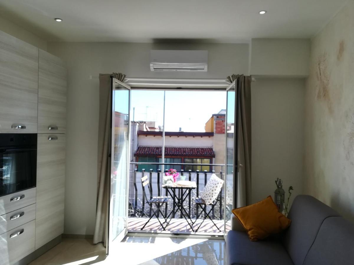 Sikelia Home Giardini Naxos Exteriör bild